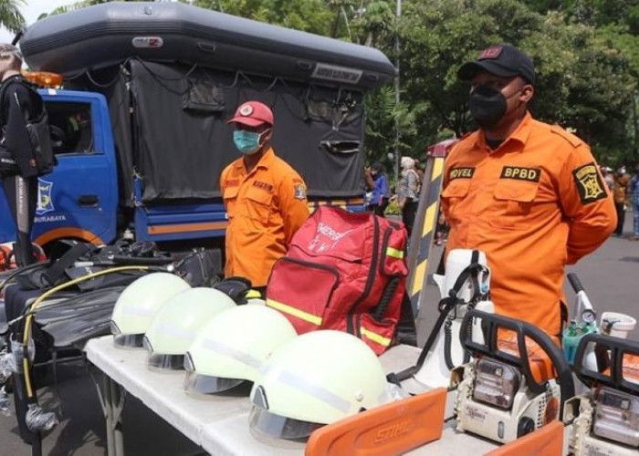 Pemkot Surabaya Imbau Masyarakat Waspadai Cuaca Ekstrem dan Pasang Air Laut Akhir Desember 2024