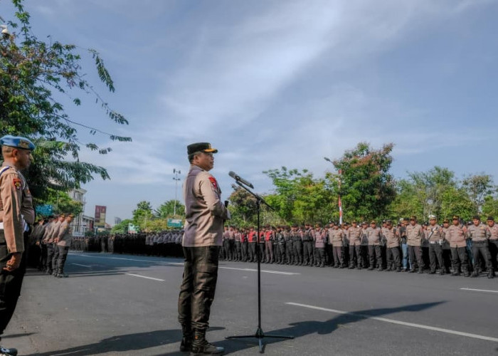 2.608 Polisi Amankan Aksi Buruh di Surabaya, Kapolrestabes Tekankan Pendekatan Humanis