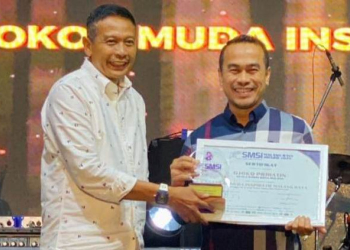 Dianugerahi Tokoh Muda Inspiratif Malang Raya, Djoko Prihatin Siap Tancap Gas