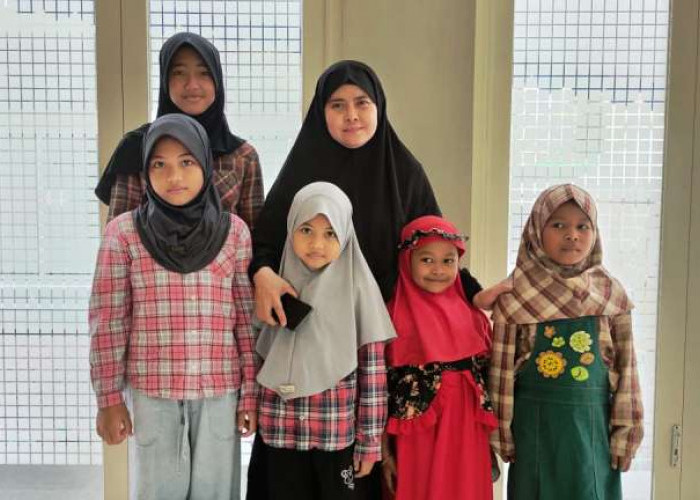 Sujud Teduh Putri Pendeta Gereja Bethany, Jemput Hidayah Lewat Kepolosan Sang Buah Hati