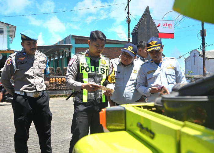 Satlantas Polres Pasuruan Gelar Ramp Check, Tiga Jeep Bromo Dilarang Jalan