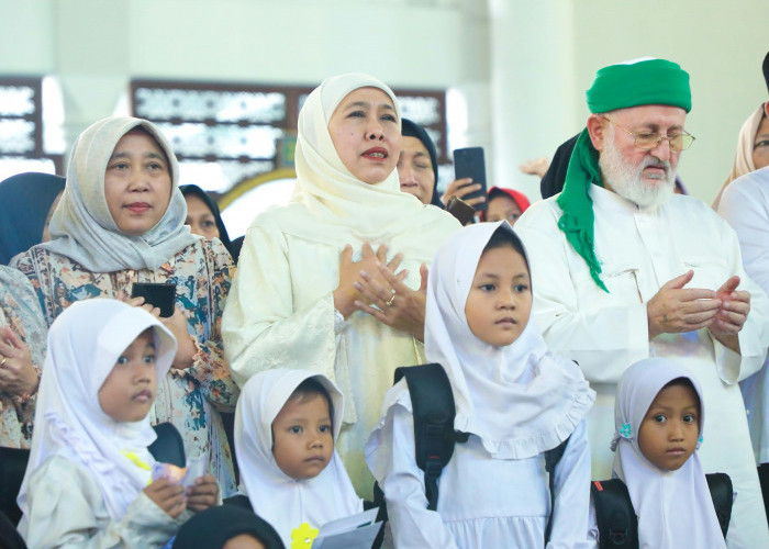 4.000 Hafidz-Hafidzah Khatamkan Alquran 810 Kali, Khofifah Munajat untuk Jatim Berkah