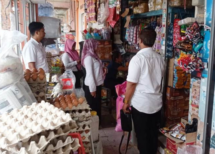 Gandeng Disperindag, Polres Bangkalan Cek Stok Ketersediaan Pangan di Pasar Induk Ki Lemah Duwur
