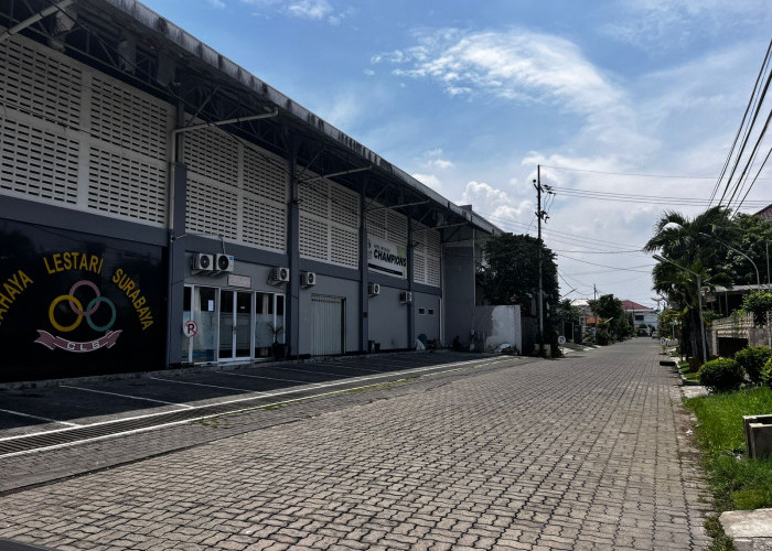 Warga Perumahan Dharmahusada Utara Resah, Praktik Parkir Liar di GOR CLS Dituding Merampas Hak Akses