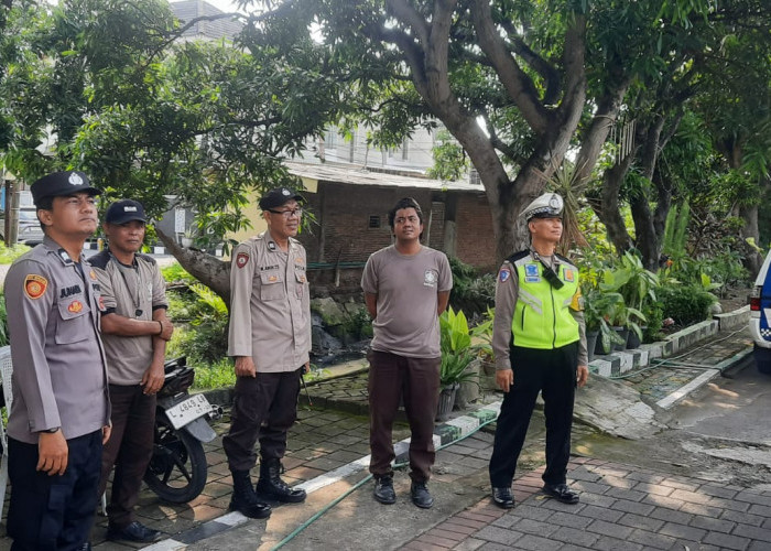Antisipasi Curanmor, Polsek Rungkut Intensifkan Patroli Permukiman dan Sosialisasi Call Center 110