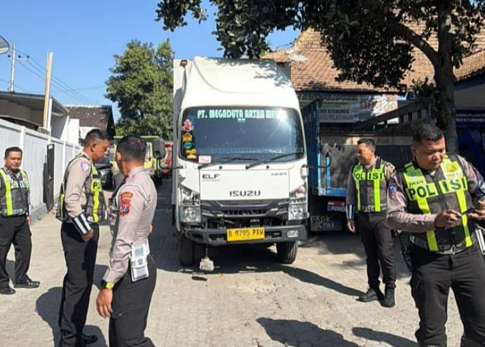Sopir Truk Boks Pelaku Tabrak Lari di Situbondo Ditangkap, Sempat Manipulasi Barang Bukti