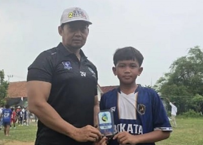 Rajju Pemain SSB BOKATA Tawangrejo Lamongan Raih Penghargaan Top Skor Liga Anak Megilan 2025