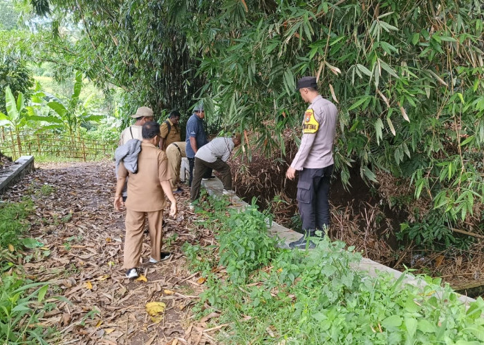 Tiga Pilar Desa Pakis Pastikan Pembangunan dari Dana Desa Tepat Sasaran