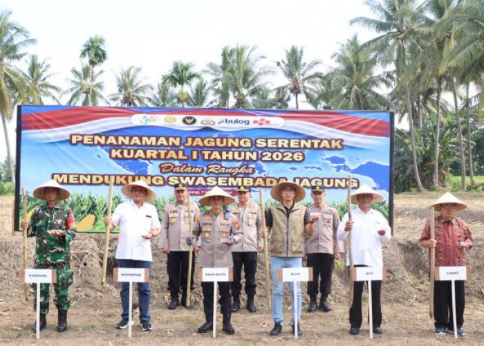 Kapolresta Banyuwangi Pimpin Tanam Raya Jagung Dukung Swasembada Pangan
