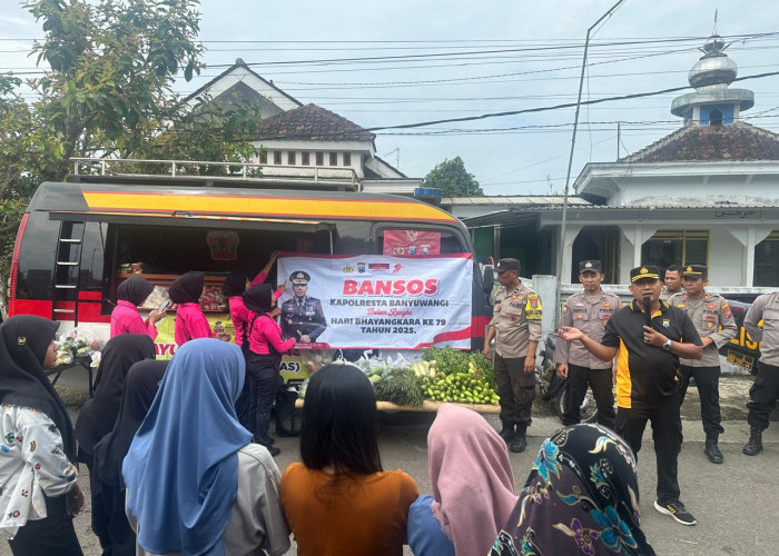 Wayang Golek dan Sayur Gratis Polresta Banyuwangi Semarakkan Hari Bhayangkara Ke-79