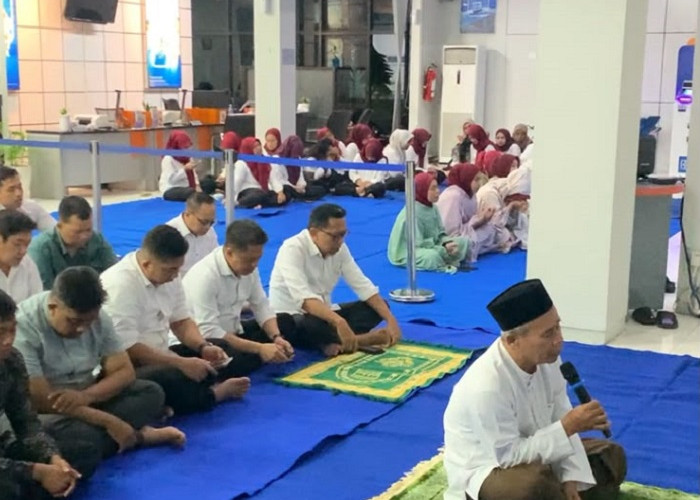 BRI BO Trenggalek Bangun Work Life Balance melalui Pengajian Bersama