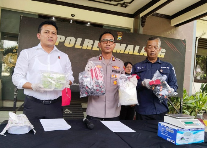 Polres Malang Bekuk Pengedar Narkoba  Jaringan Jakarta, Sita Sabu 1,1 Kg dan Ribuan Ineks 