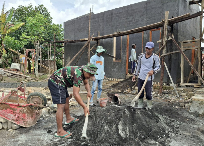 Ayak Pasir Halus, Satgas TMMD Perkuat Dinding Rumah Warga
