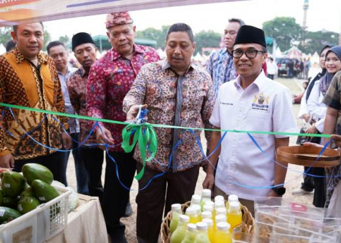 Sekda Ismet Effendi Buka Pekan Raya Pembangunan 2026, Dorong UMKM dan Potensi Daerah Bangkalan