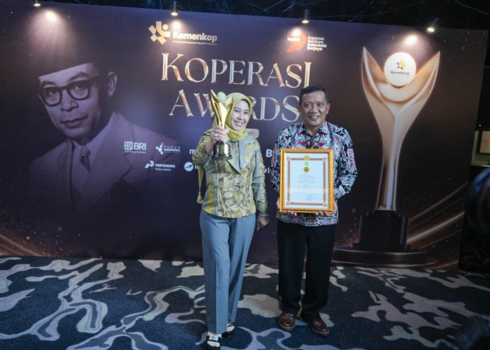 Wali Kota Ning Ita Raih Bakti Koperasi Nayaka Mahambara, Bukti Konsistensi Perkuat Koperasi Mojokerto