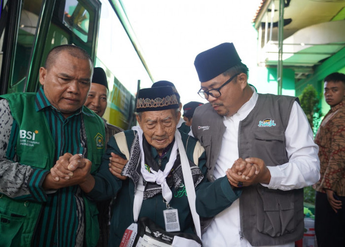 Jemaah Haji 109 Tahun di Jawa Timur, Wujud Kesabaran dan Keteguhan Iman di Usia Senja