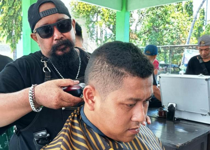 Peringati Sumpah Pemuda, GBSC Situbondo Gelar Potong Rambut Gratis