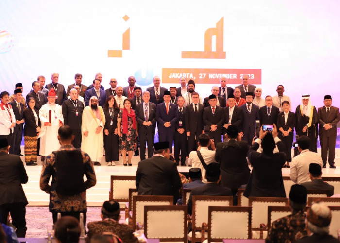 Buka Forum R20 ISORA, Presiden Jokowi Sebut Peran Agama Penting dalam Wujudkan Pedamaian di Gaza