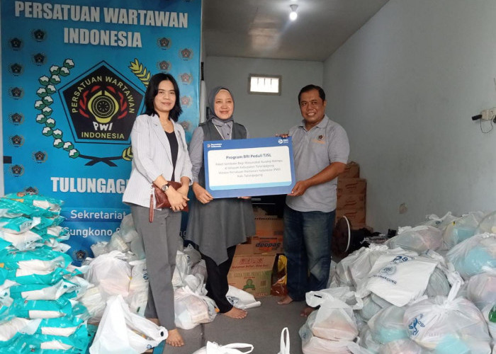 BRI dan PWI Tulungagung Siapkan 250 Paket Sembako untuk Masyarakat di Kampung Pemulung