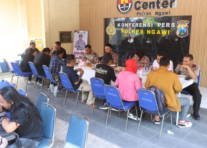 Kapolres Ngawi Perkuat Sinergi Awak Media Lewat Ngopi Bersama