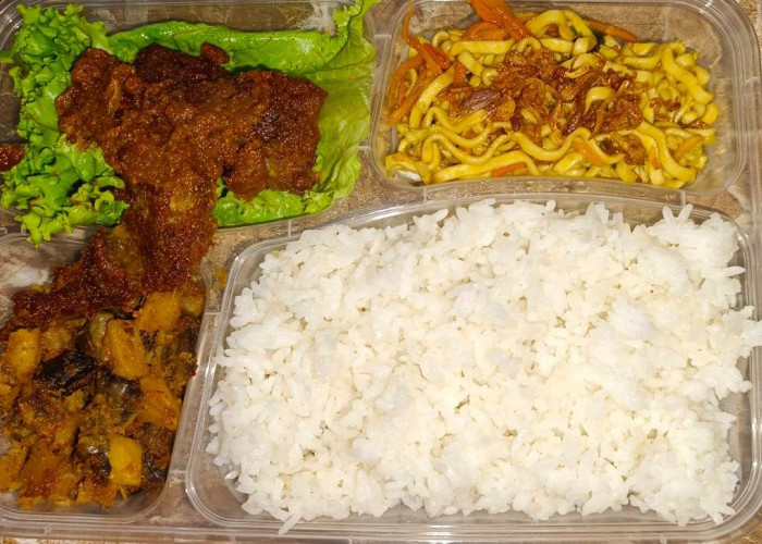 Harga Beras Meroket, Pelaku Kuliner di Surabaya Adu Siasat Pertahankan Omzet