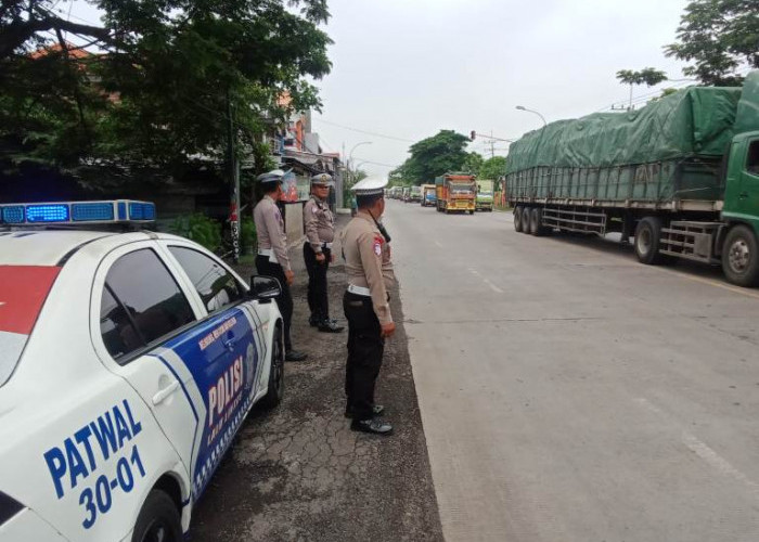 Satlantas Polres Gresik Intensifkan Patroli Jalur Duduk Sampeyan