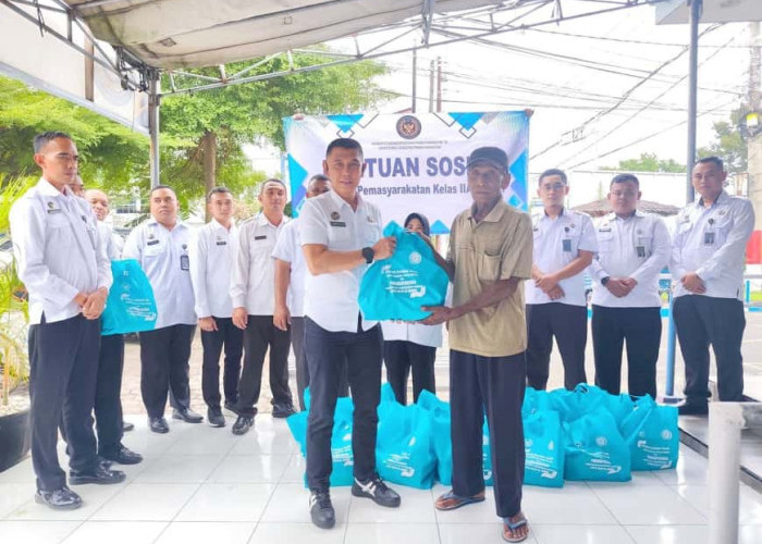 Bakti Sosial Lapas Jember, Jalin Silaturahmi Lewat Bantuan Sembako untuk Warga Kurang Mampu