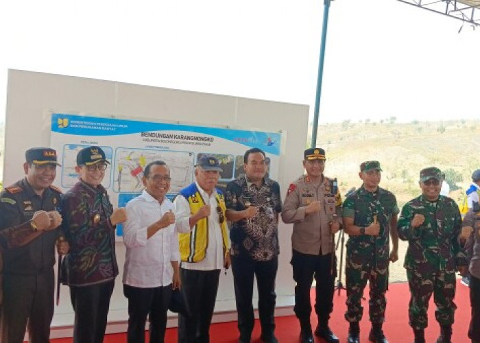 Forkopimda Dampingi Mensesneg dan Menteri PUPR Tinjau Lokasi Pembangunan Bendungan Karangnongko Bojonegoro