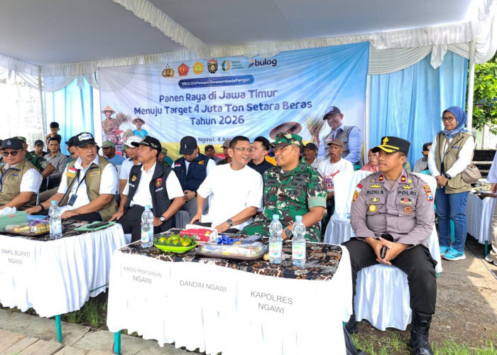 Polres Ngawi Amankan Kunjungan Kerja Dirut Bulog di Geneng, Panen Raya Padi Dukung Swasembada Pangan