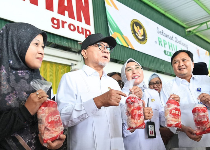 Kunjungan ke Malang, Menko Pangan Zulhas Sebut Ayam Mandiri Keberhasilan MBG