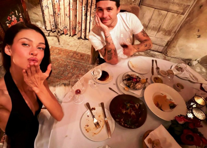 Di Tengah Konflik Keluarga Beckham, Brooklyn Beckham dan Nicola Peltz Pamer Kemesraan