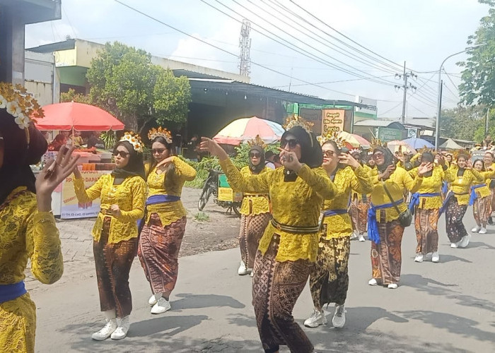 Sedekah Bumi RW 02 Klumprik Wiyung Surabaya Sukses Persatukan Warga