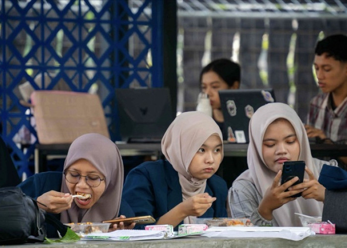 Ribuan Mahasiswa Unesa  Dapat Sarapan Gratis saat UAS, Dibagikan di Surabaya hingga Magetan
