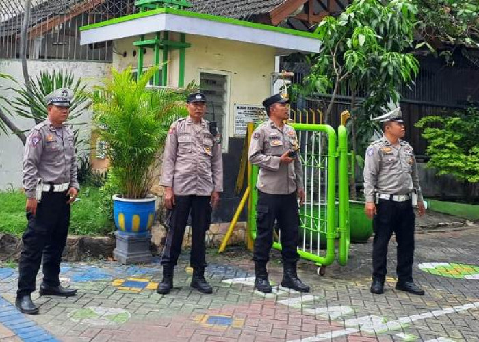 Polsek Benowo Tingkatkan Keamanan Lewat Patroli KRYD di Perumahan Wisma Tengger Surabaya