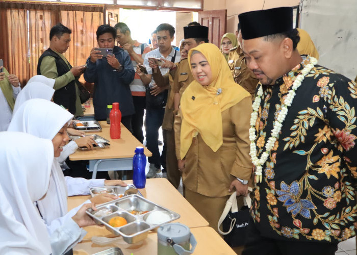 MPLS Resmi Dimulai, Bupati Gresik Luncurkan Sekolah Moderasi Beragama untuk Hindari Ekstremisme