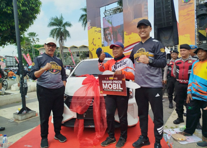 Cerita Warga Puger Raih Mobil di Funbike Bhayangkara Ke-79 Polres Jember
