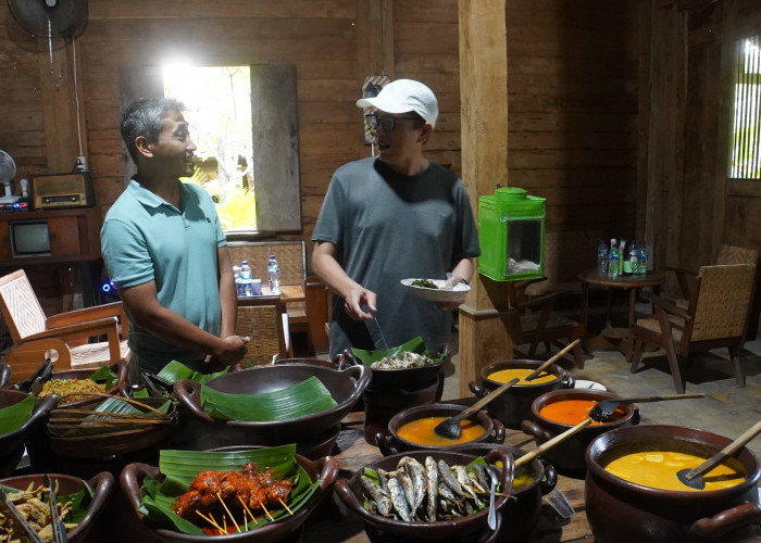 Pj Adriyanto Bersama Istri Kenalkan Kuliner Khas Desa di Bojonegoro