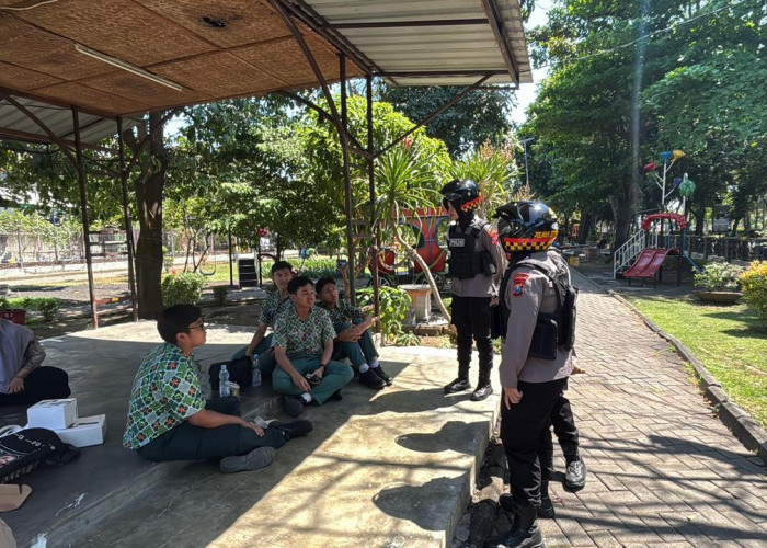 Polwan Polresta Sidoarjo Patroli Kamtibmas, Beri Rasa Aman dan Nyaman Masyarakat