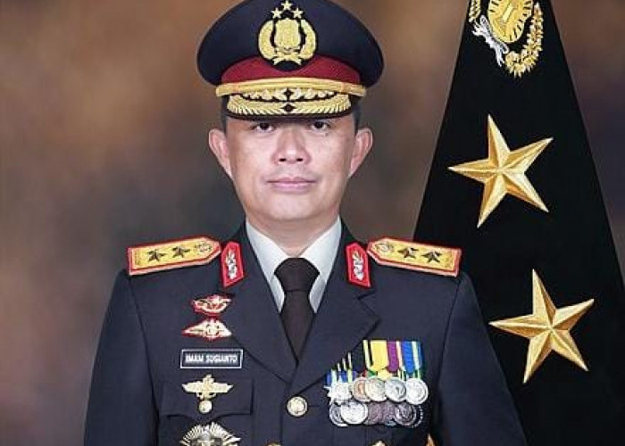 Tambah Bintang, Kapolda Jatim Irjen Pol Imam Sugianto Diangkat Jadi Astamaops