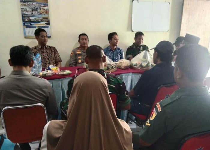 Sinergi Ekonomi Kerakyatan Kapolsek Sukomanunggal Hadiri Peresmian Koperasi Merah Putih