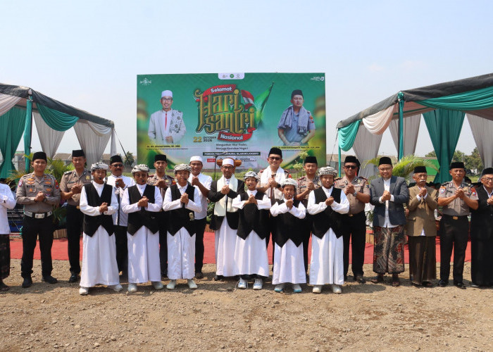 Pimpin Upacara Hari Santri di Ponpes Nuris 2, Kapolres Mojokerto Apresiasi Dedikasi Santri