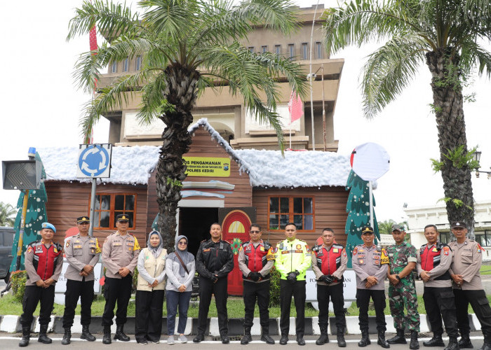 Kapolres Kediri Patroli R2 Pastikan Pospam dan Posyan Berjalan Optimal