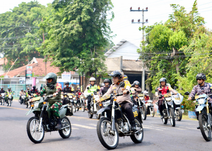 Polresta Banyuwangi Gelar Patroli Gabungan Skala Besar Ciptakan Pilkada 2024 Kondusif