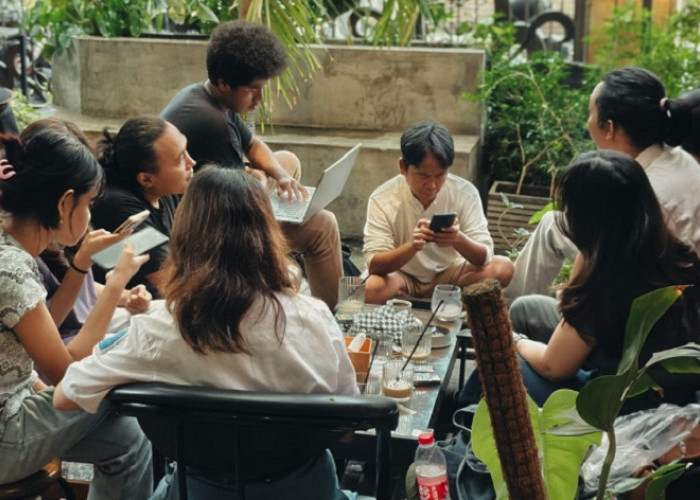Dari Secangkir Kopi, Anak Muda Temukan Ruang untuk Berkawan, Berdiskusi, dan Berkarya