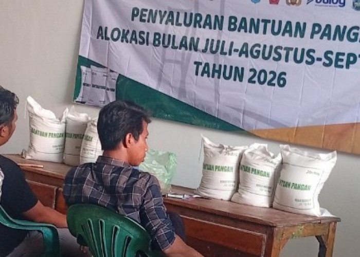 Bulog Buru Dugaan Pemotongan Beras Bantuan di Blawi Lamongan