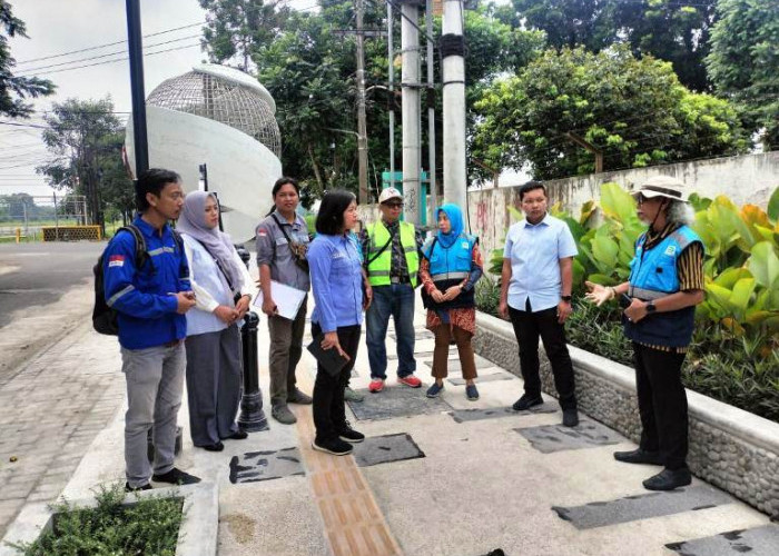 Kejari Kabupaten Kediri Dampingi Pembangunan Taman Pinggir Kali