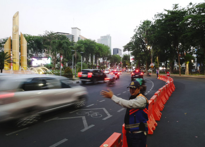 Arus Lalu Lintas Embong Sawo-Embong Gayam Dibalik, Hindari Kendaraan Potong Jalur
