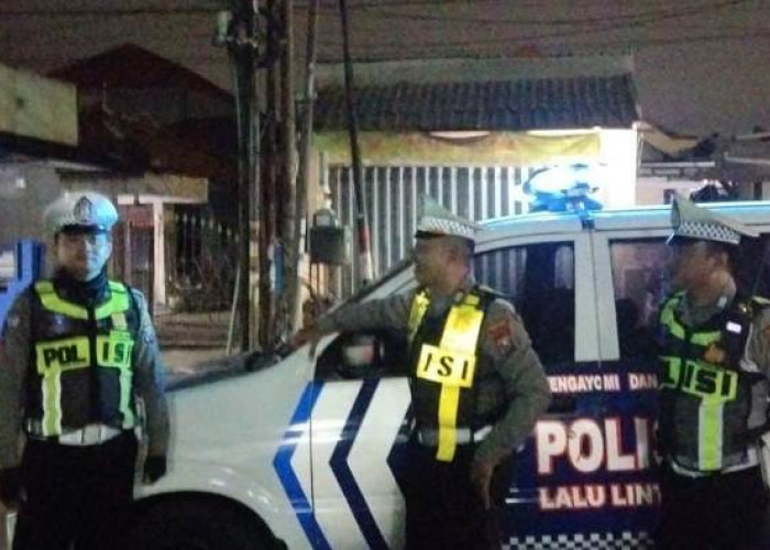 Patroli Blue Light Polsek Lakarsantri Perkuat Harkamtibmas di Wilayah Jeruk