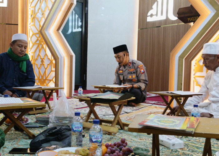 Polsek Tegalsari Gelar Khotmil Quran untuk Tingkatkan Iman dan Taqwa Personil