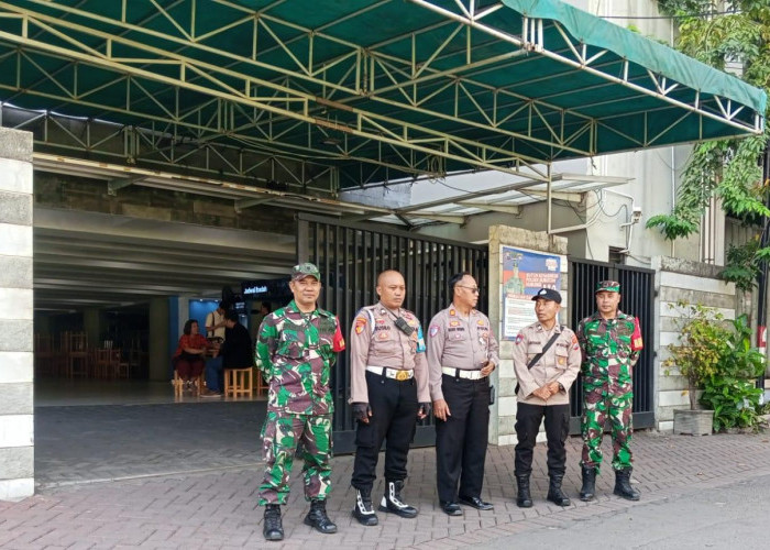 Polsek Bubutan Pastikan Ibadah Kenaikan Isa Almasih di GKI Sulung Berjalan Khidmat dan Aman